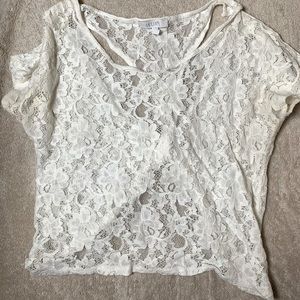 Cute floral cropped shirt.